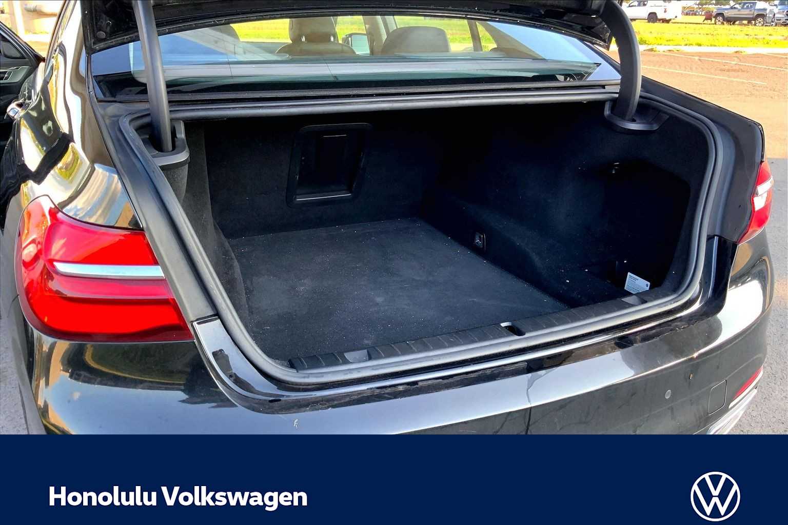 Thumbnail: 2019 BMW 7 Series - 17