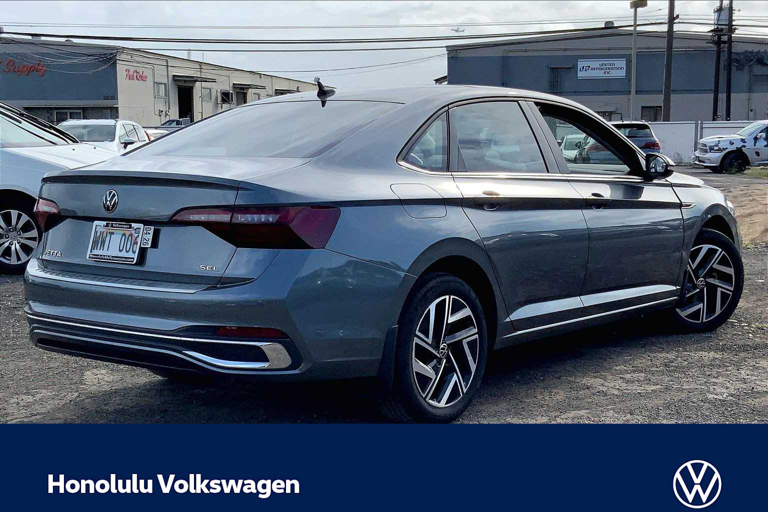 Thumbnail: 2023 Volkswagen Jetta - 22