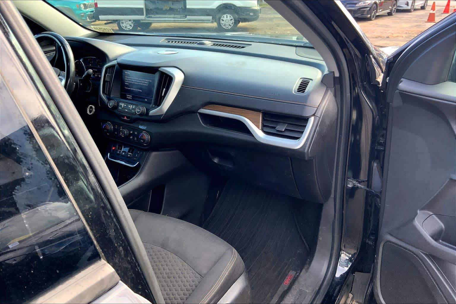 Thumbnail: 2018 GMC Terrain - 23