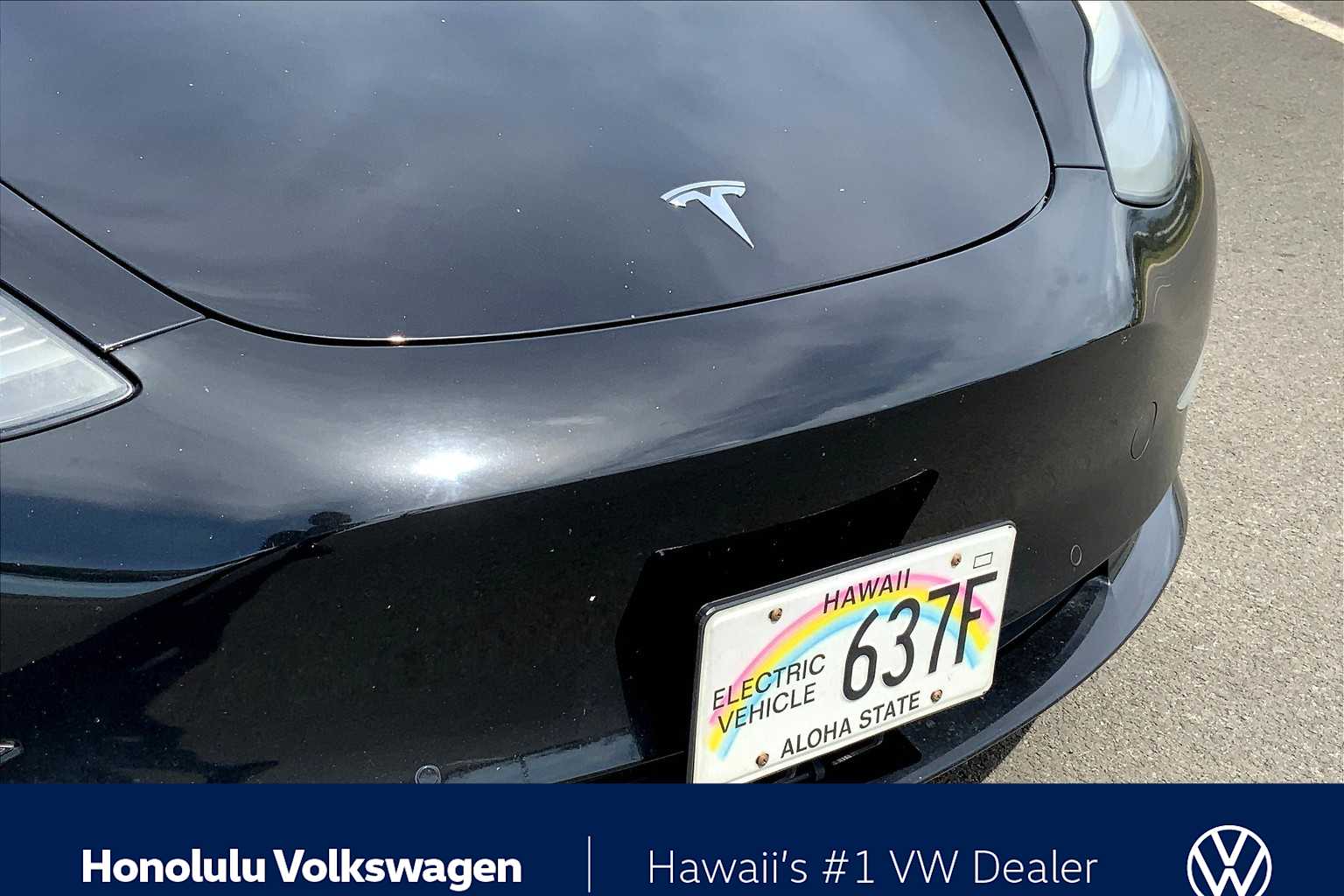 Thumbnail: 2019 Tesla Model 3 - 32