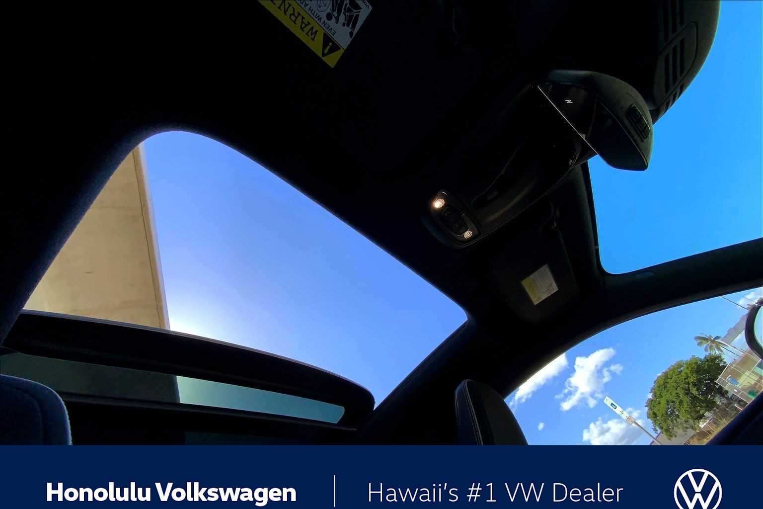 Thumbnail: 2019 Volvo XC40 - 29