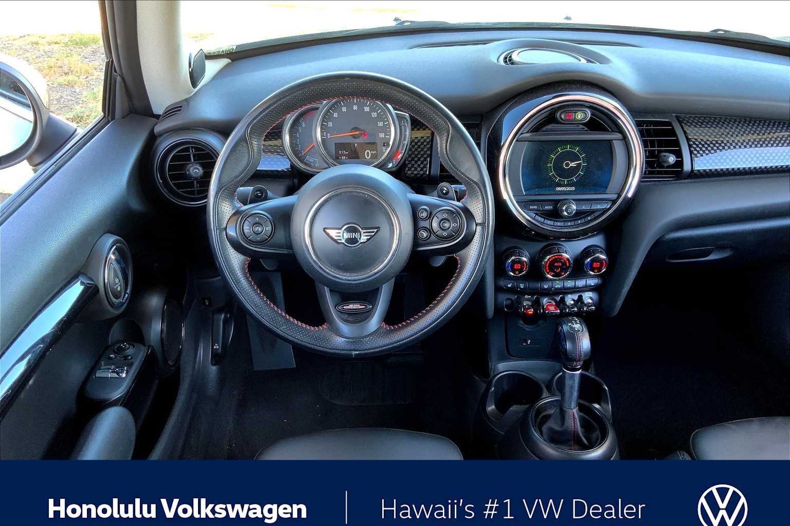 Thumbnail: 2019 MINI Cooper Hardtop - 12