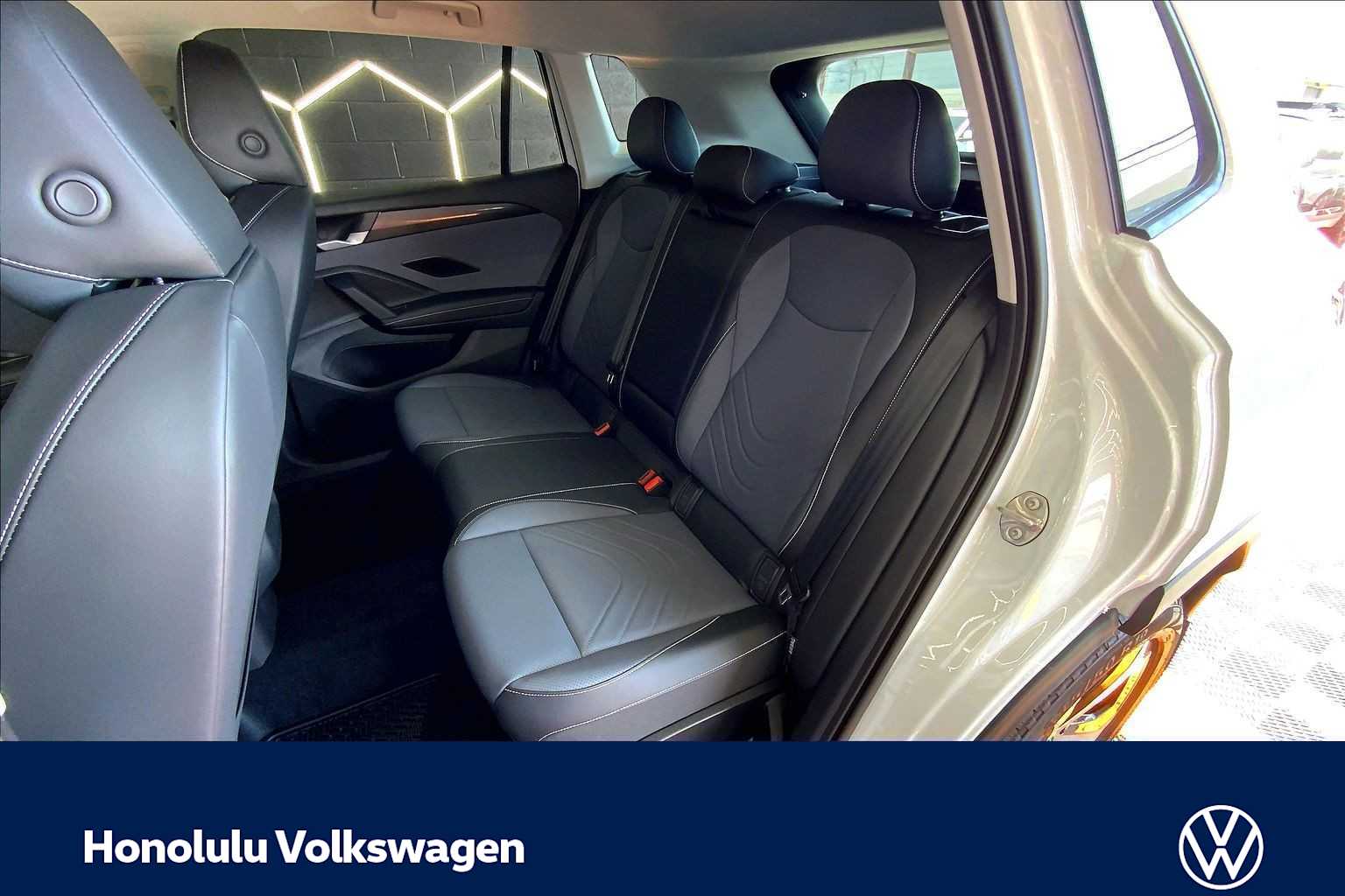 Thumbnail: 2026 Volkswagen Tiguan - 13