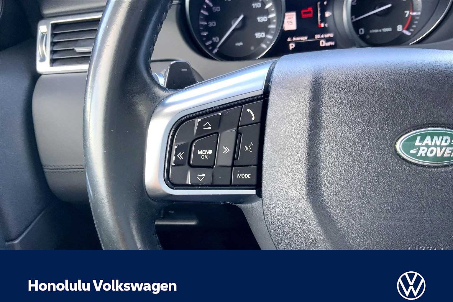 Thumbnail: 2016 Land Rover Discovery Sport - 24