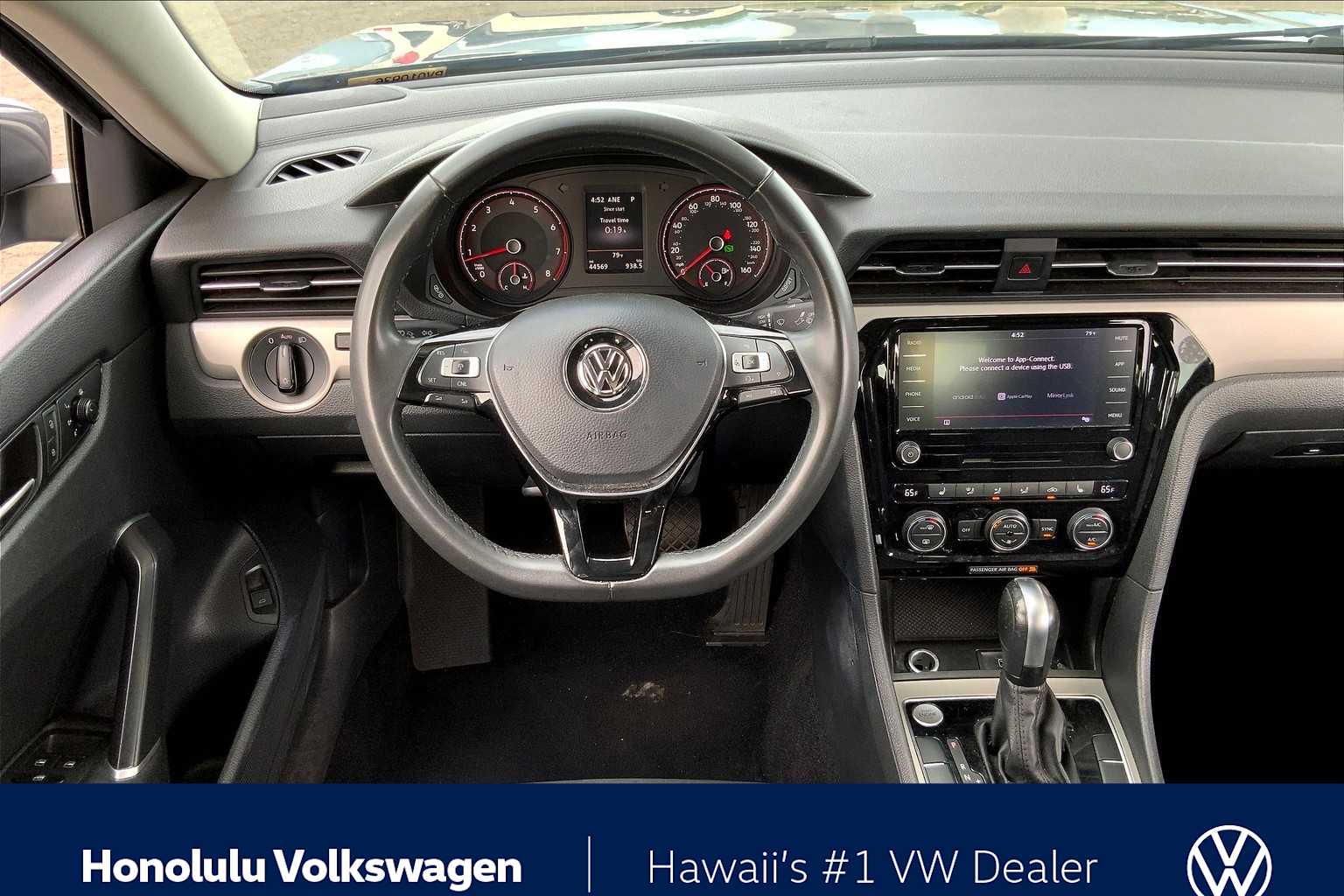 Thumbnail: 2021 Volkswagen Passat - 13