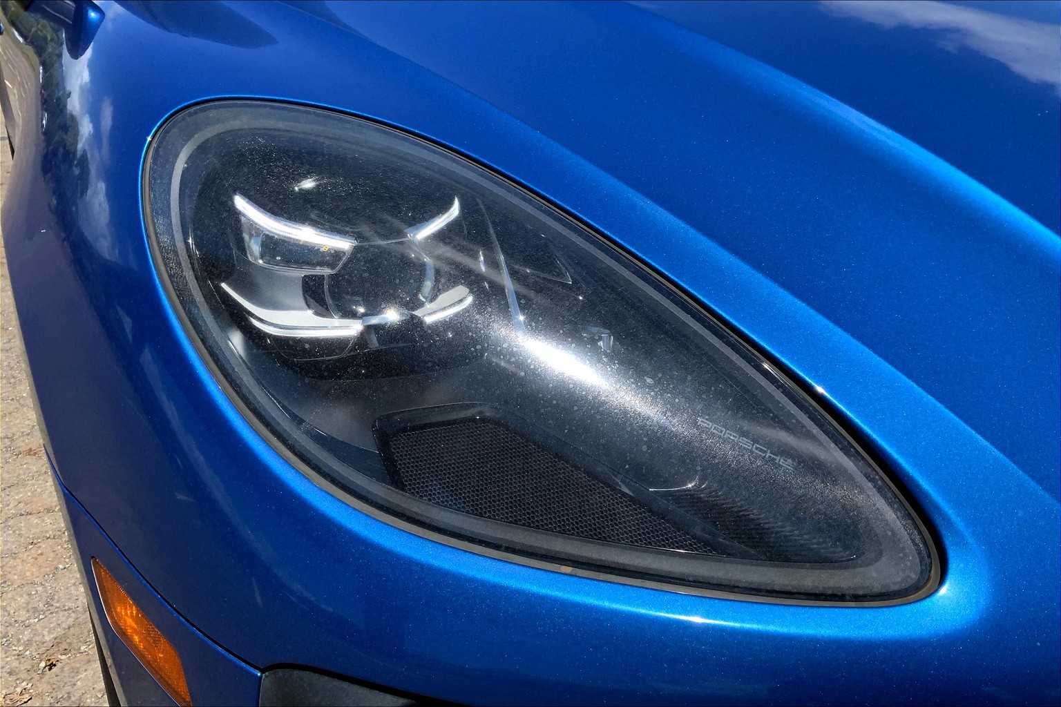 2020 Porsche Macan  30