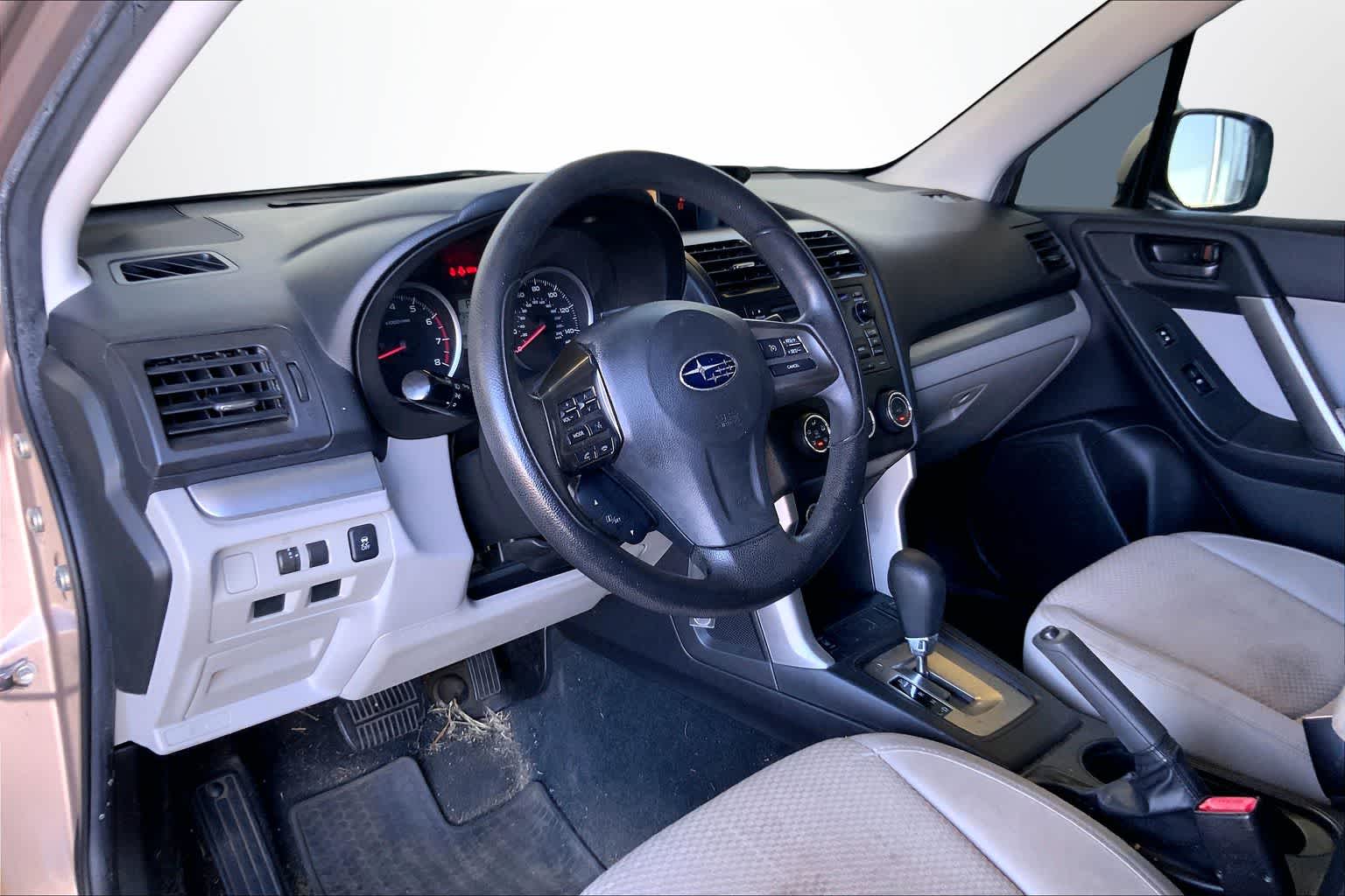 Used 2014 Subaru Forester i Premium with VIN JF2SJAEC3EH411725 for sale in Honolulu, HI