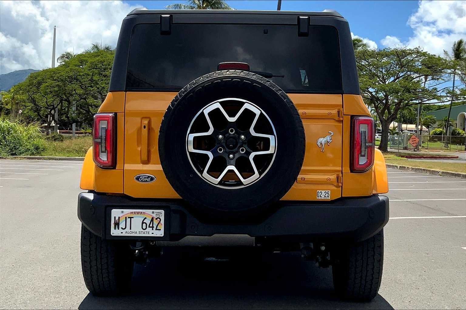 Thumbnail: 2021 Ford Bronco - 5