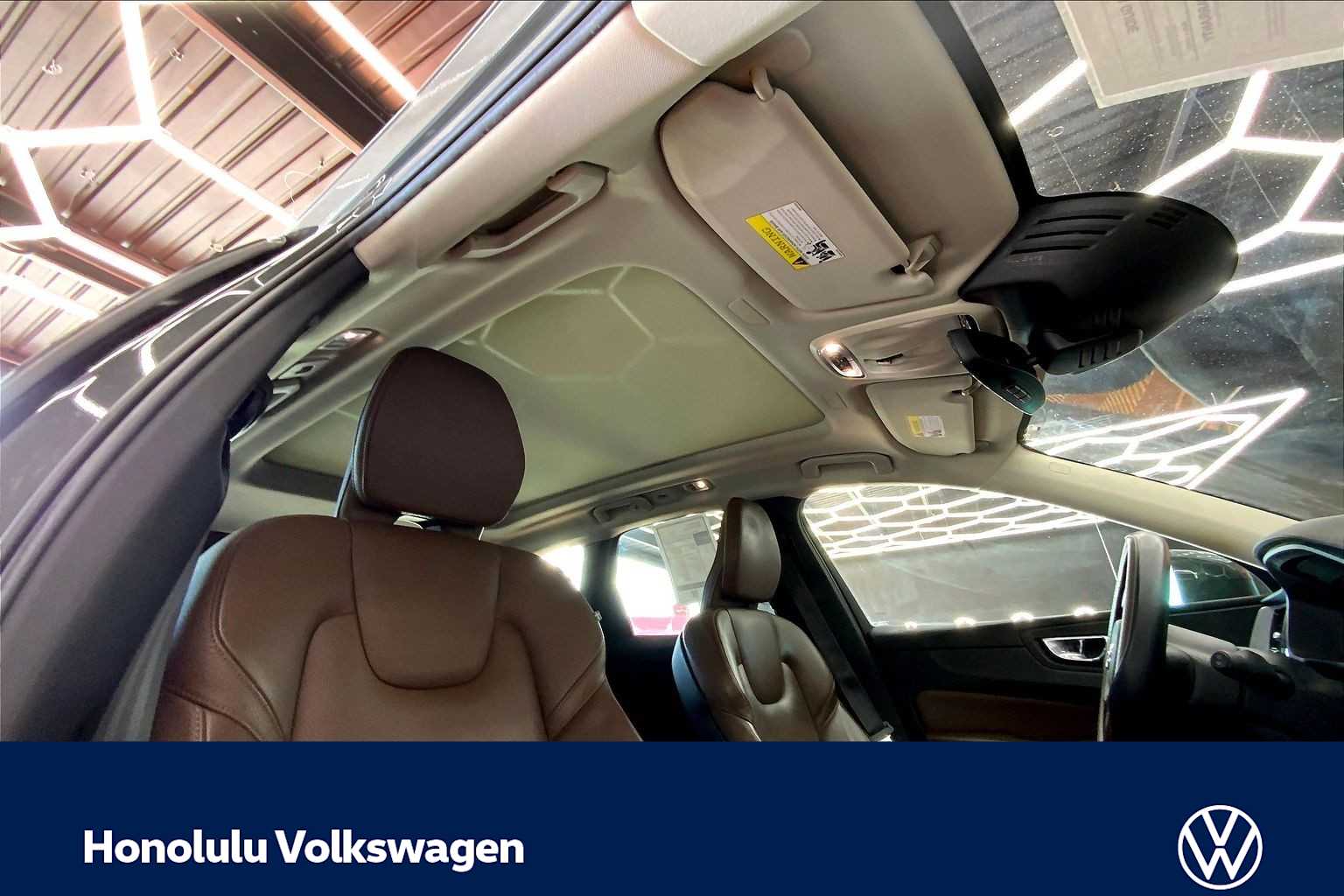 Thumbnail: 2020 Volvo XC60 - 29