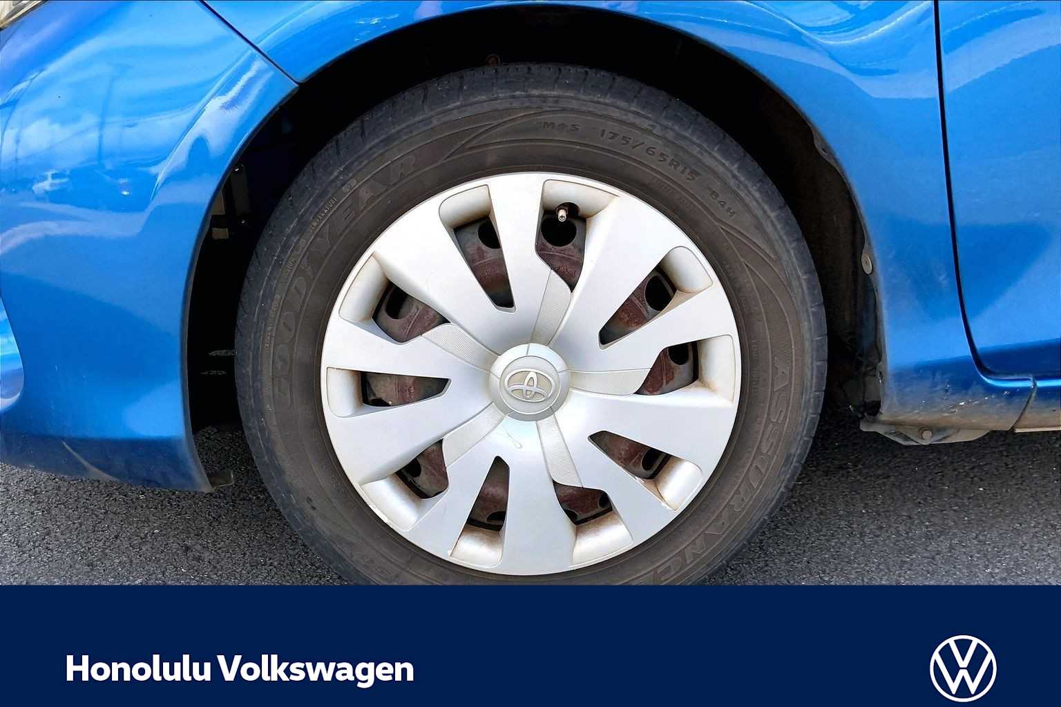 Thumbnail: 2016 Toyota Yaris - 8