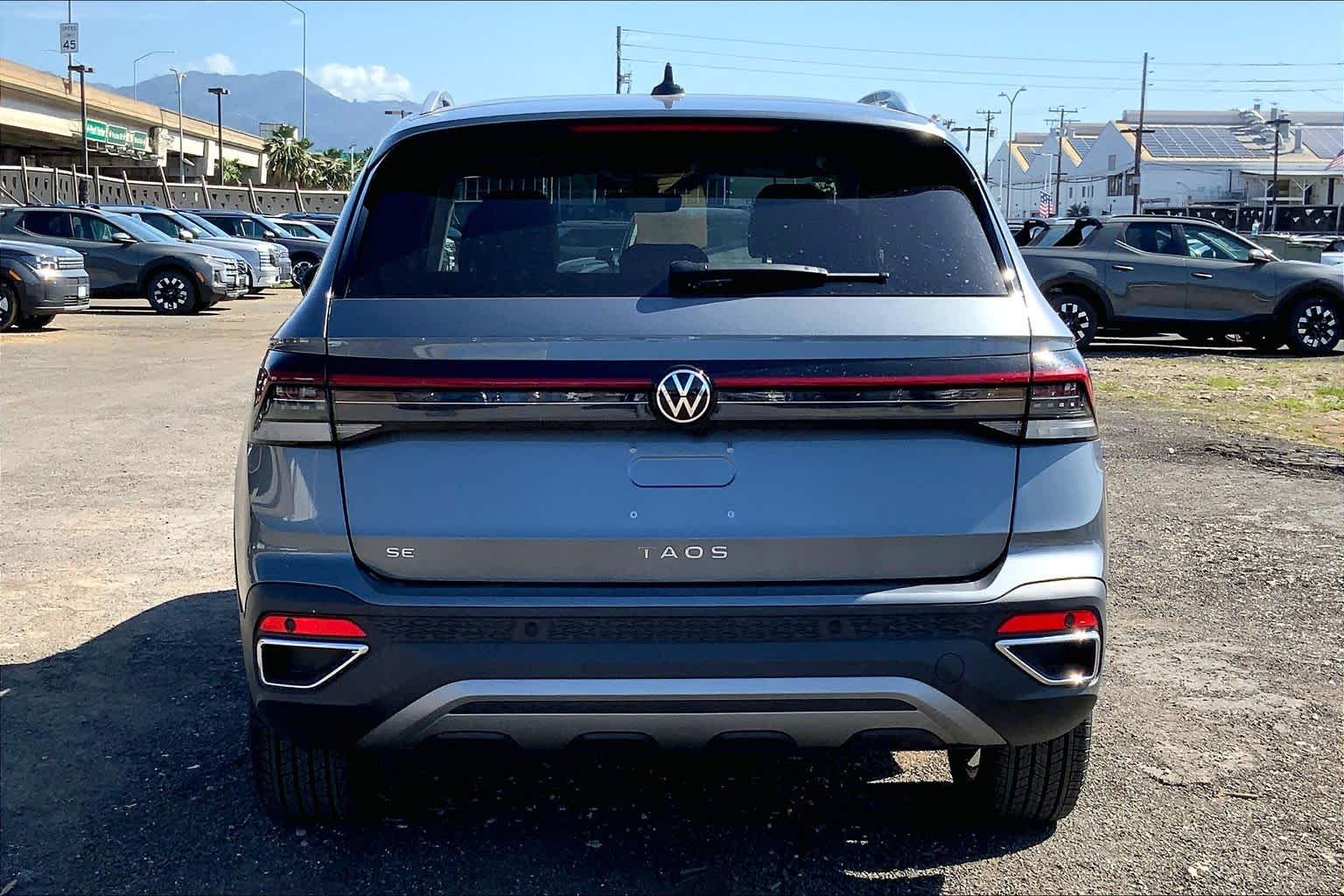 Thumbnail: 2026 Volkswagen Taos - 5