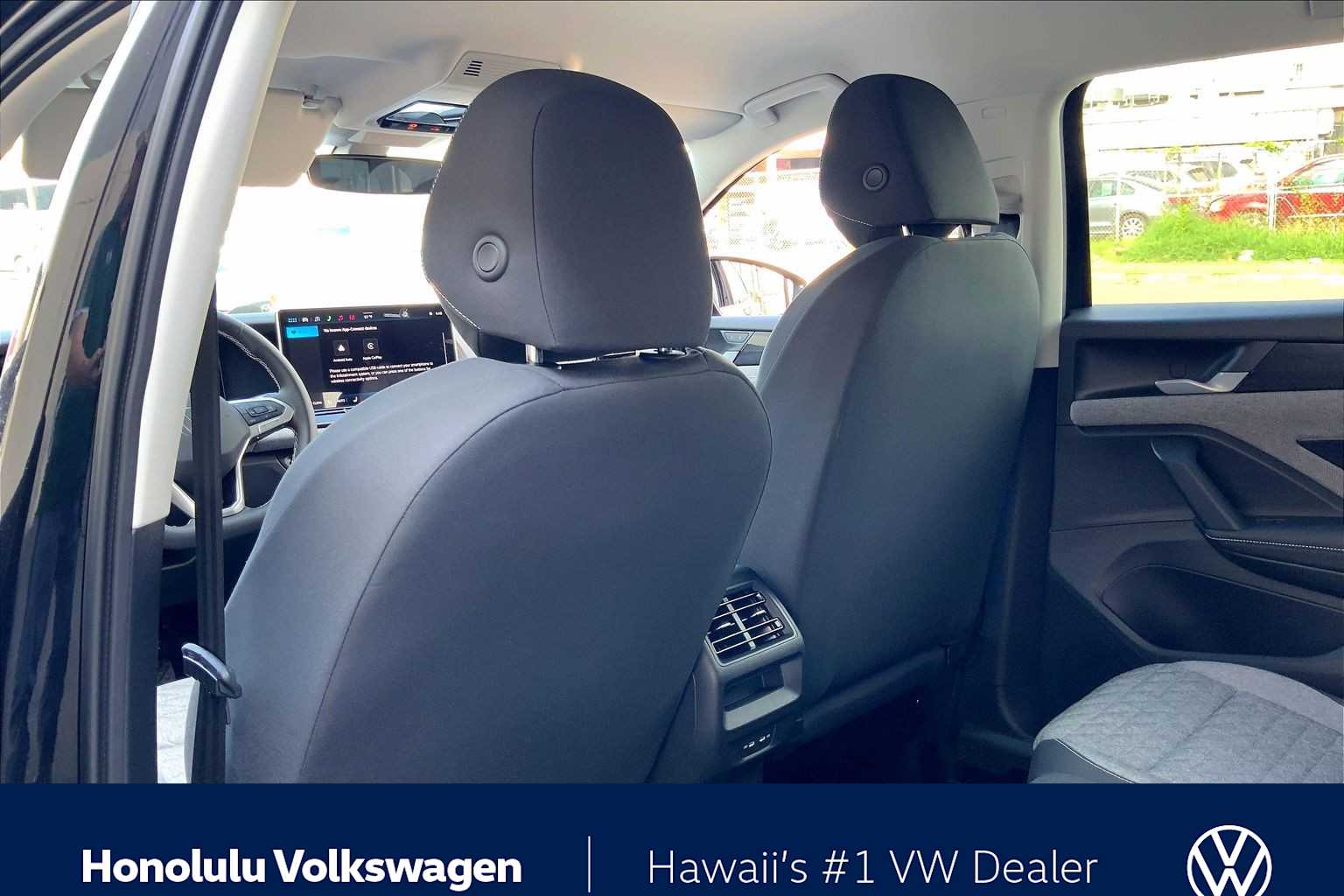 Thumbnail: 2026 Volkswagen Tiguan - 12