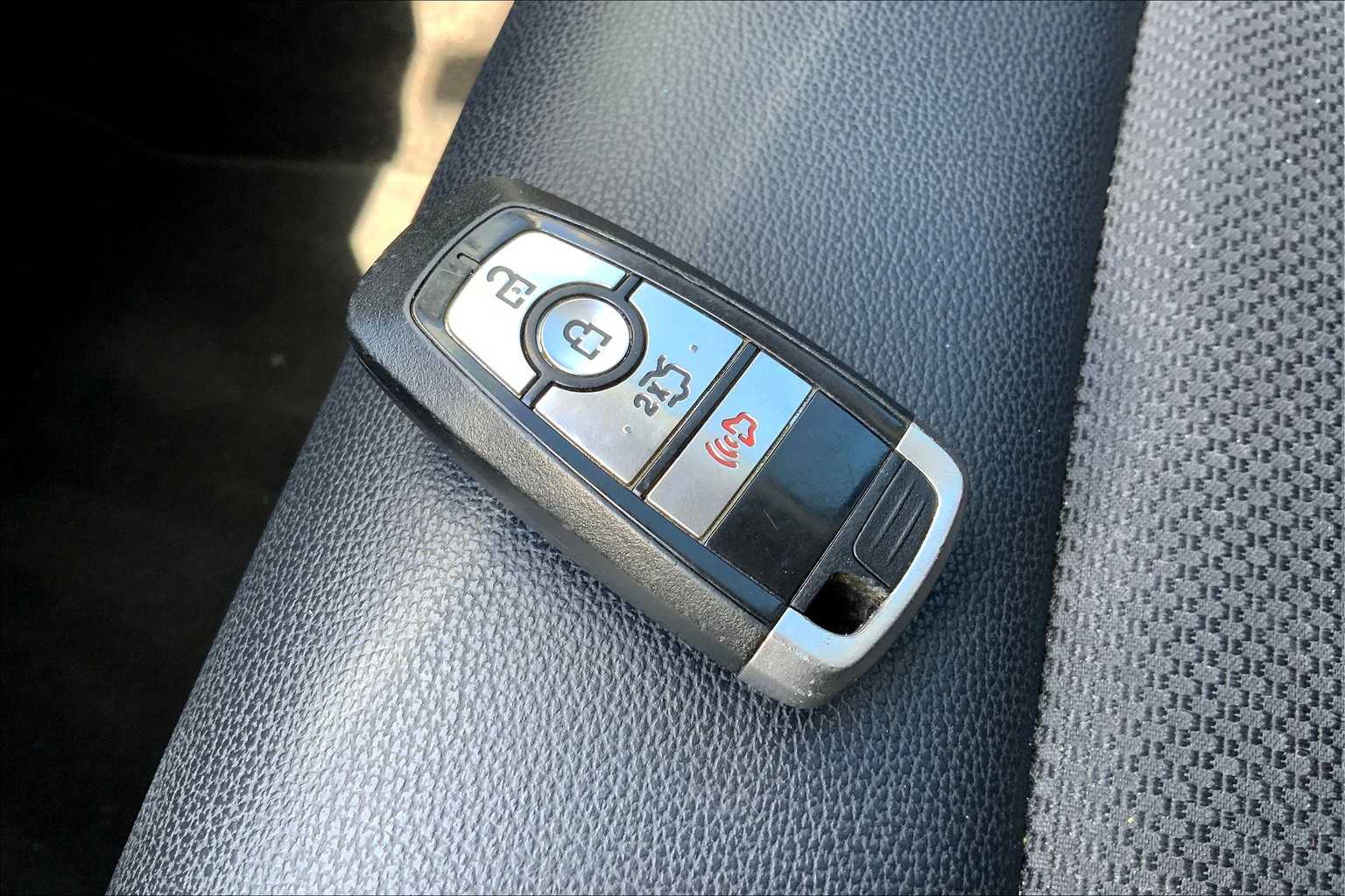 Thumbnail: 2018 Ford Fusion - 18
