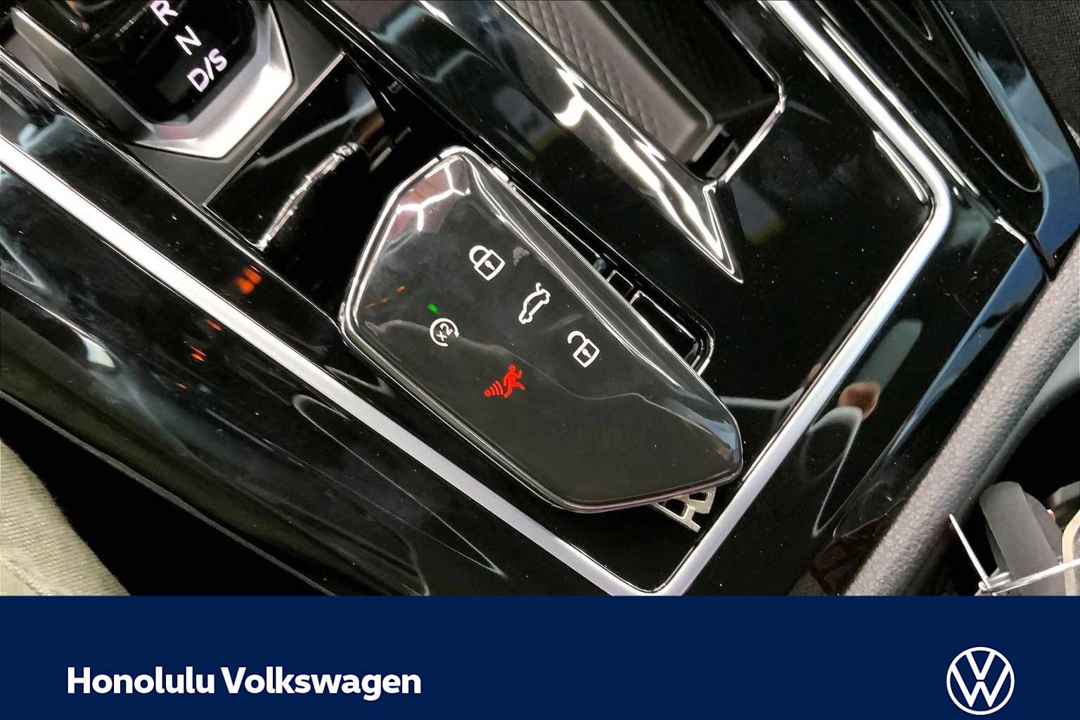 Thumbnail: 2026 Volkswagen Golf - 20