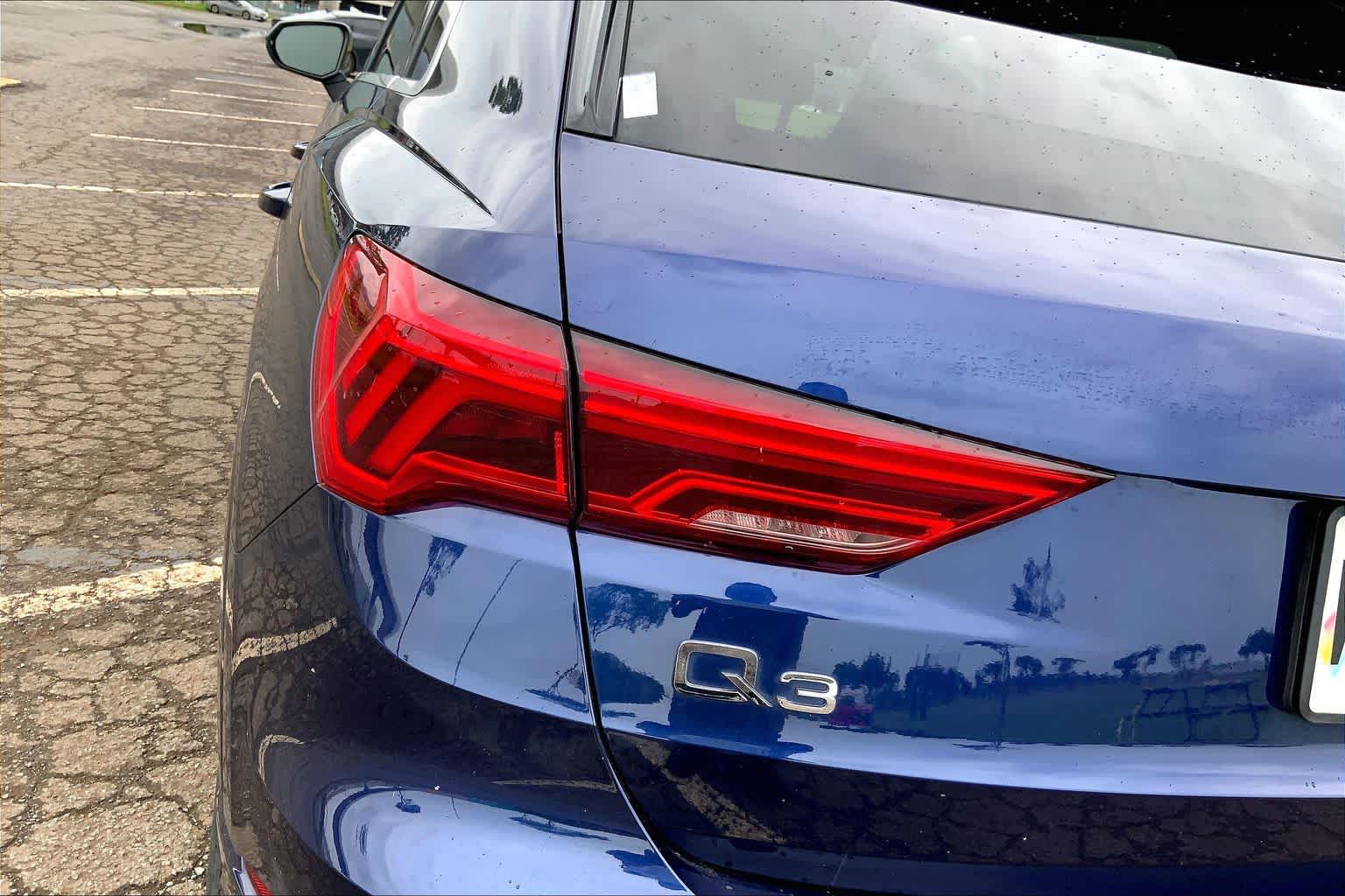 Thumbnail: 2022 Audi Q3 - 32