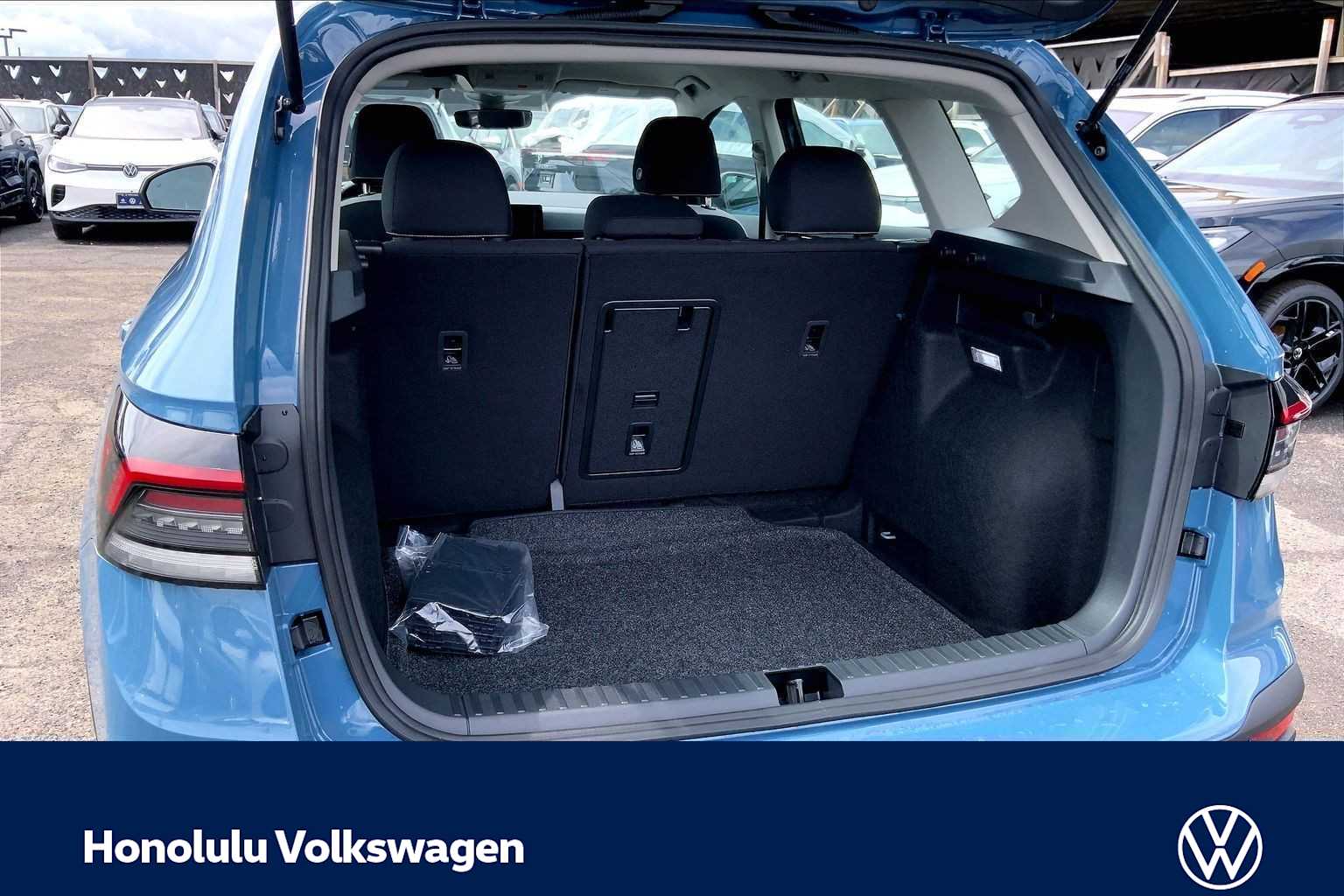 Thumbnail: 2026 Volkswagen Taos - 19