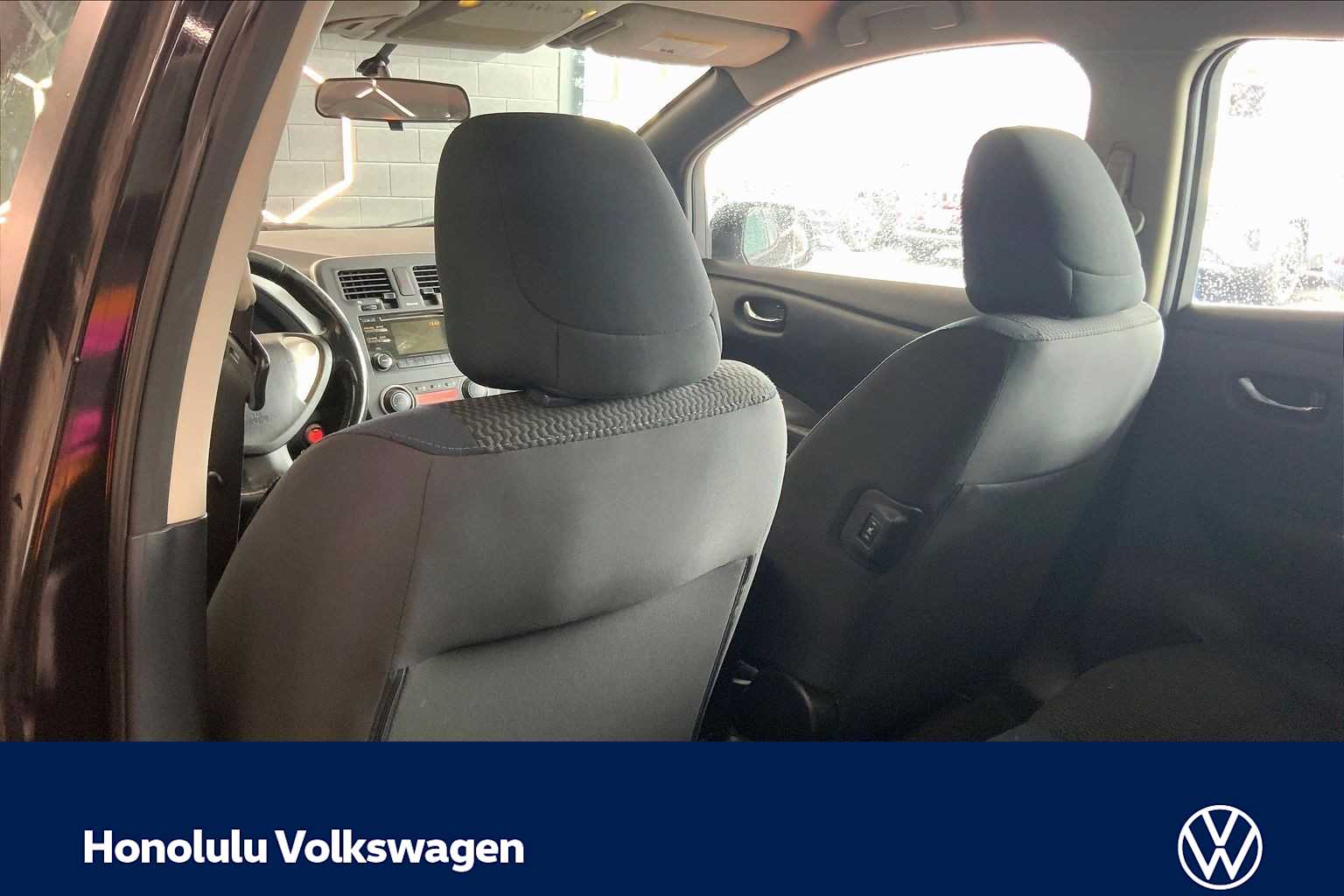 Thumbnail: 2013 Nissan Leaf - 11