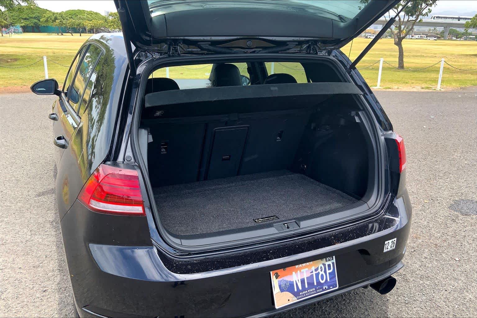 Thumbnail: 2021 Volkswagen Golf - 18