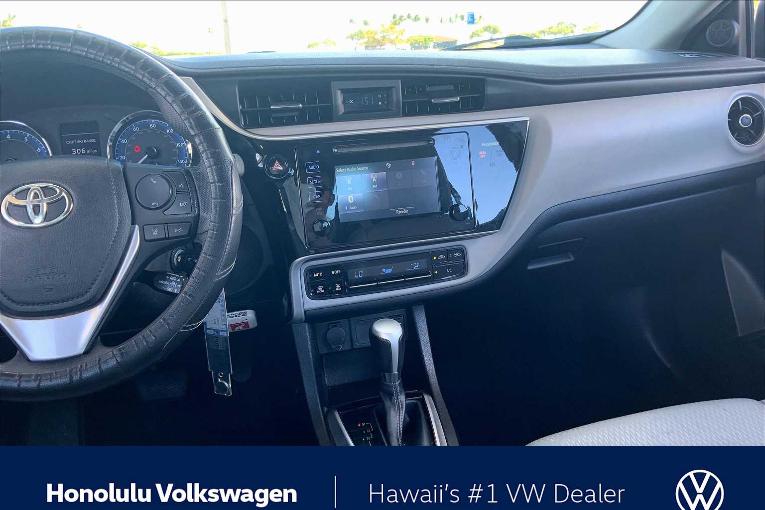 Thumbnail: 2017 Toyota Corolla - 13