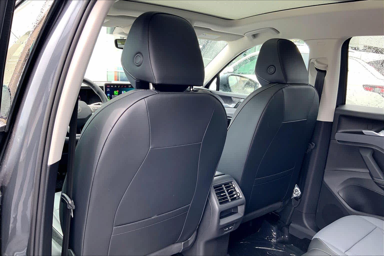 Thumbnail: 2026 Volkswagen Tiguan - 12