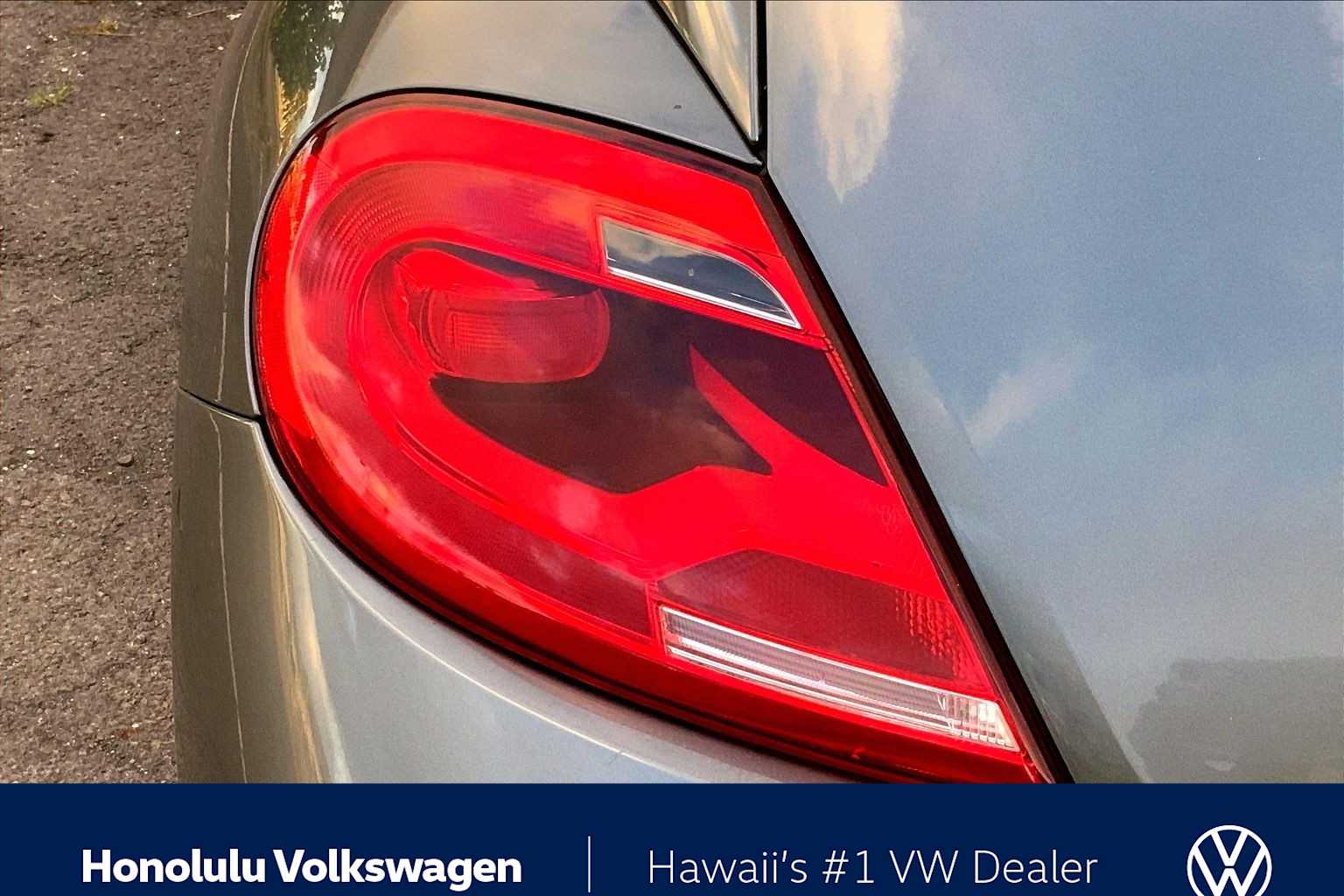 Thumbnail: 2013 Volkswagen Beetle - 30