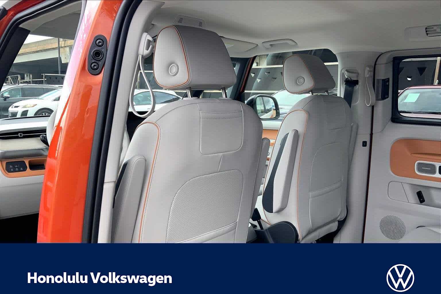 Thumbnail: 2025 Volkswagen ID.Buzz - 12