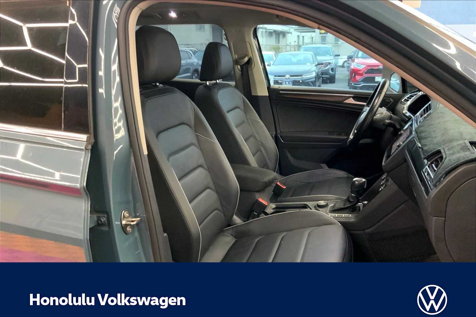 Thumbnail: 2019 Volkswagen Tiguan - 12