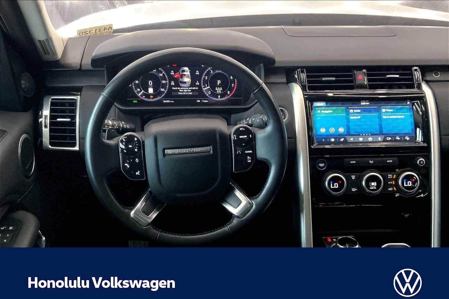 Thumbnail: 2020 Land Rover Discovery - 14