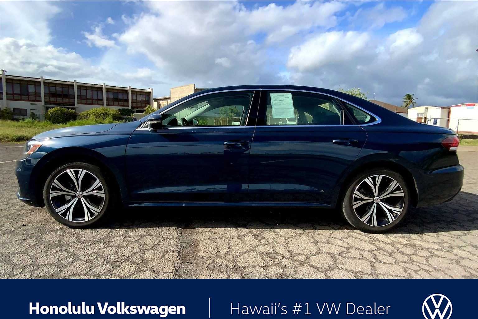 Thumbnail: 2022 Volkswagen Passat - 3