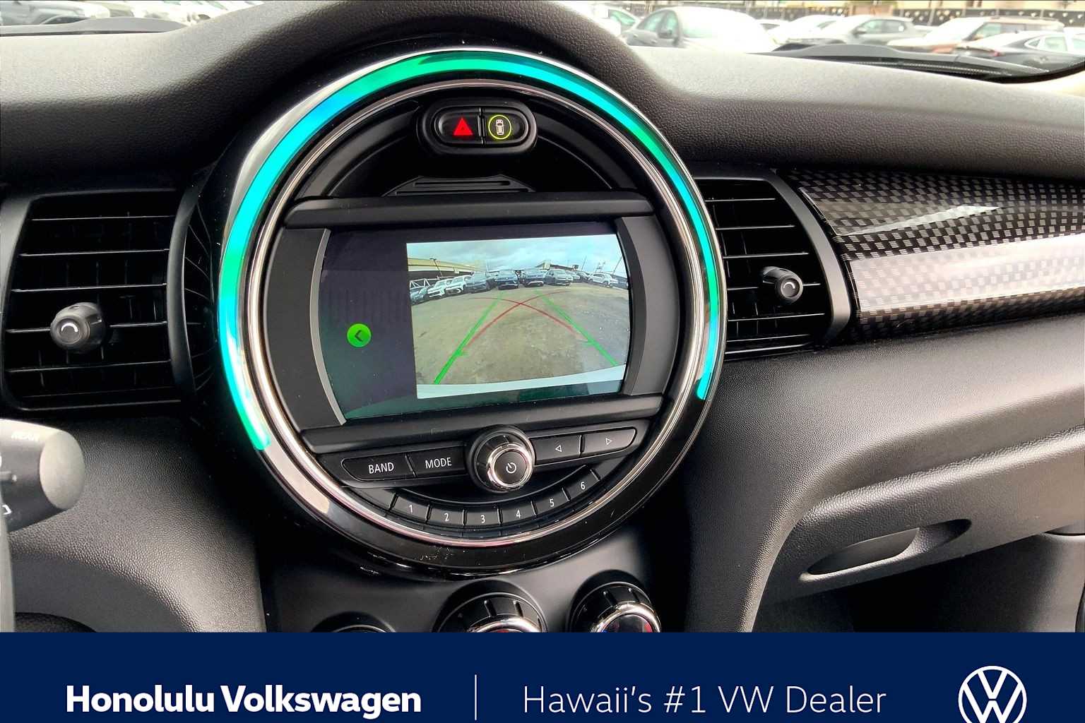 Thumbnail: 2021 MINI Cooper Hardtop - 24