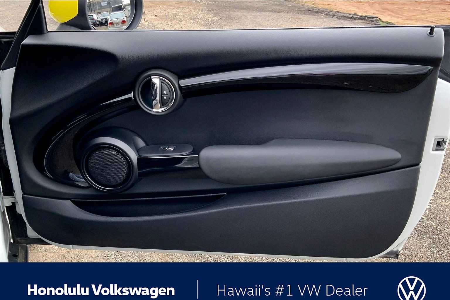 Thumbnail: 2021 MINI Cooper Hardtop - 26