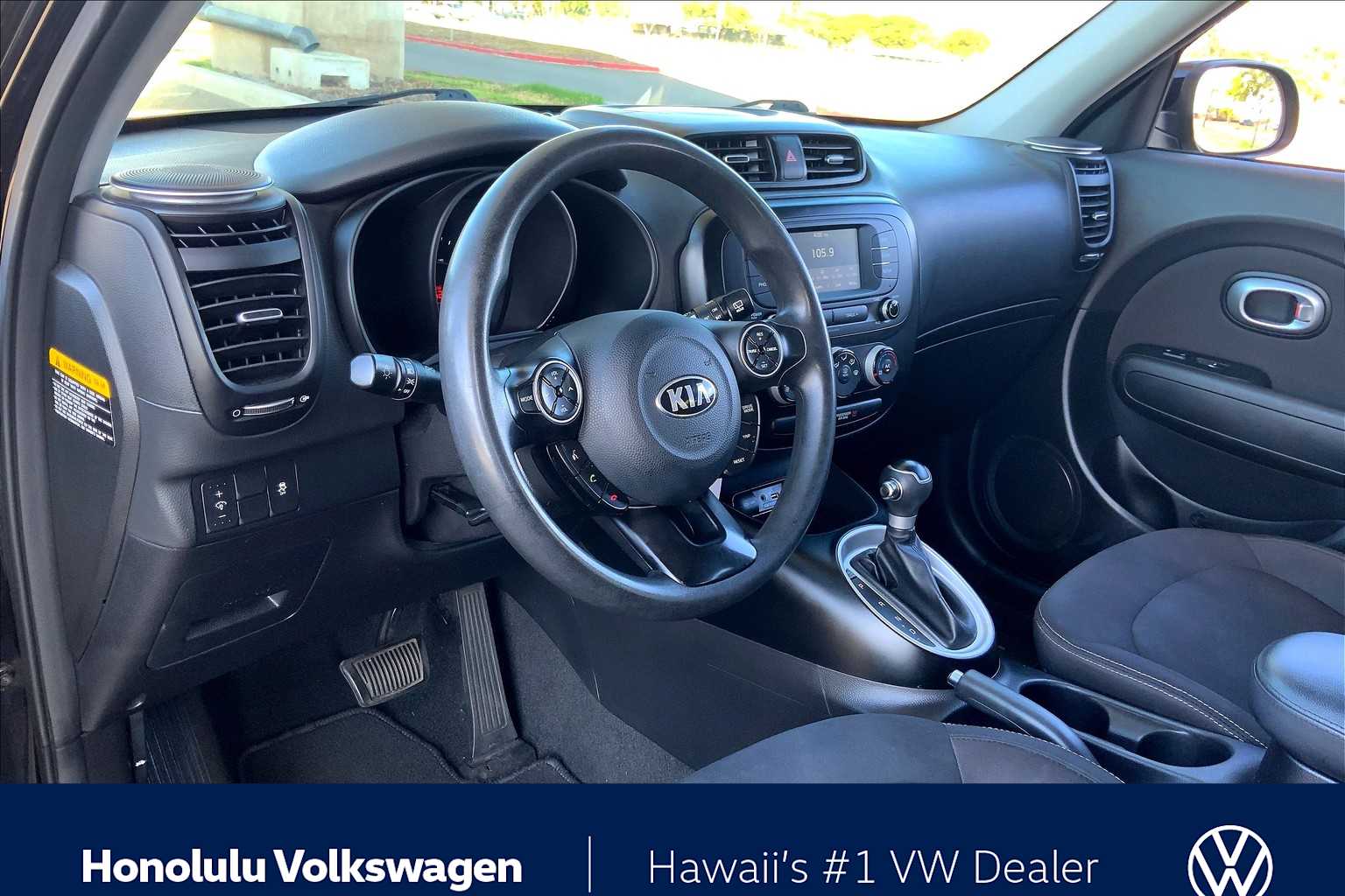 Used 2019 Kia Soul Base with VIN KNDJN2A26K7695645 for sale in Honolulu, HI