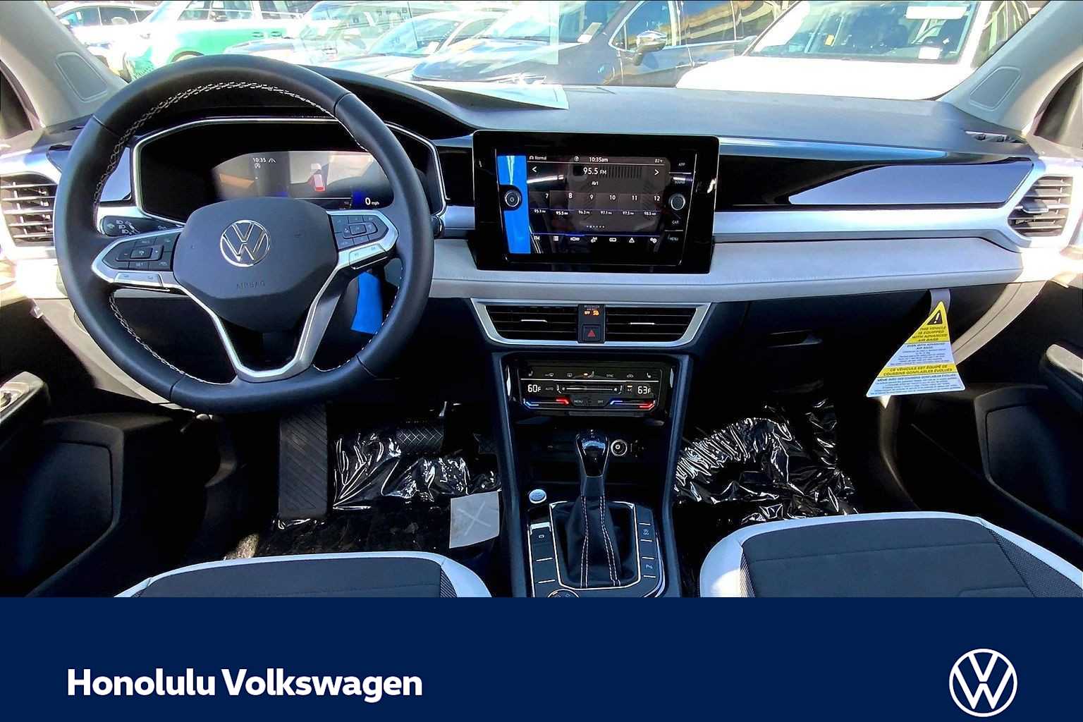 Thumbnail: 2026 Volkswagen Taos - 10