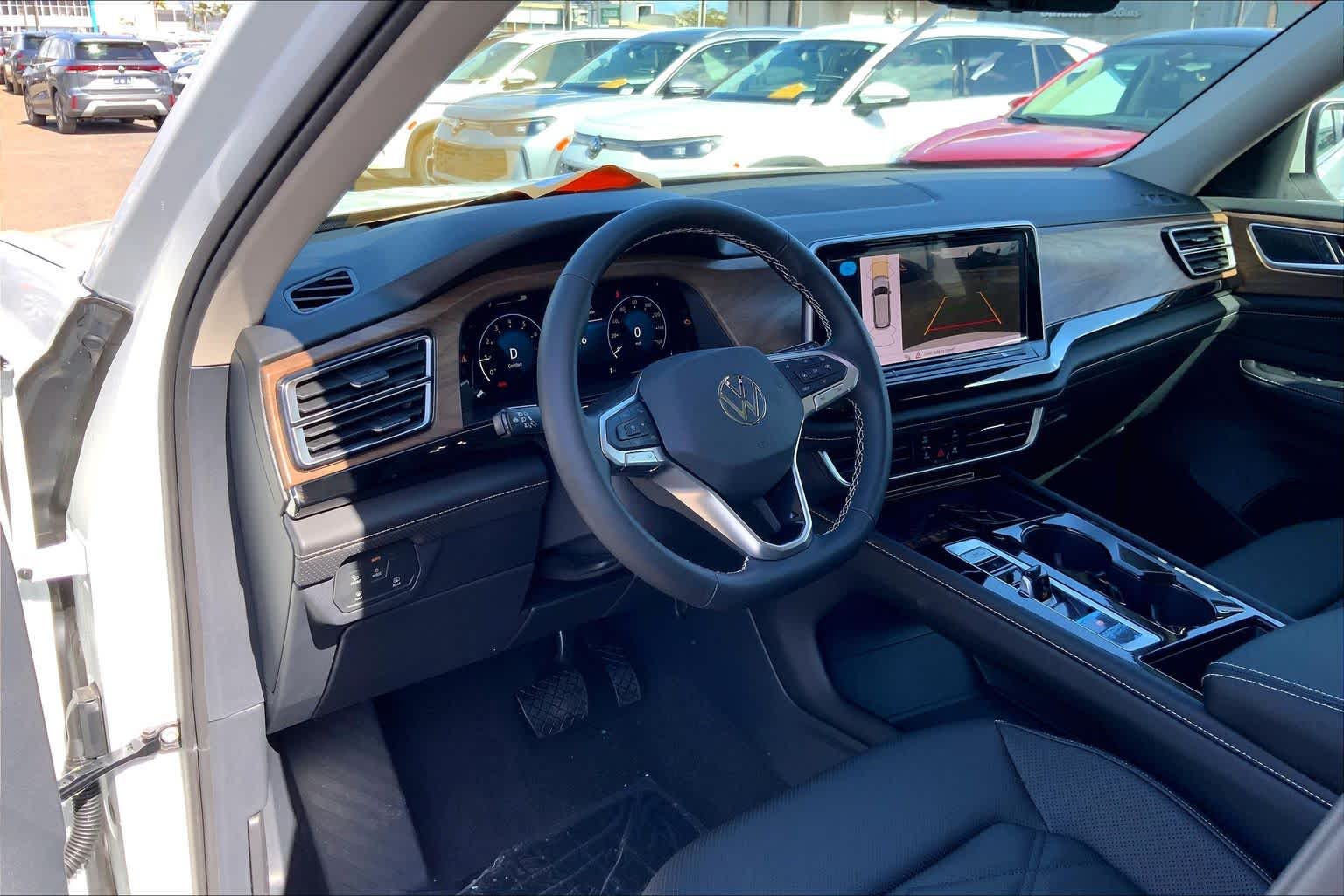 Thumbnail: 2026 Volkswagen Atlas - 2