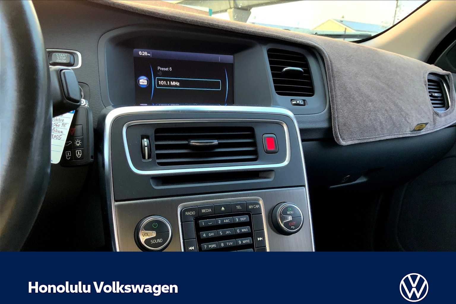 Thumbnail: 2012 Volvo S60 - 24