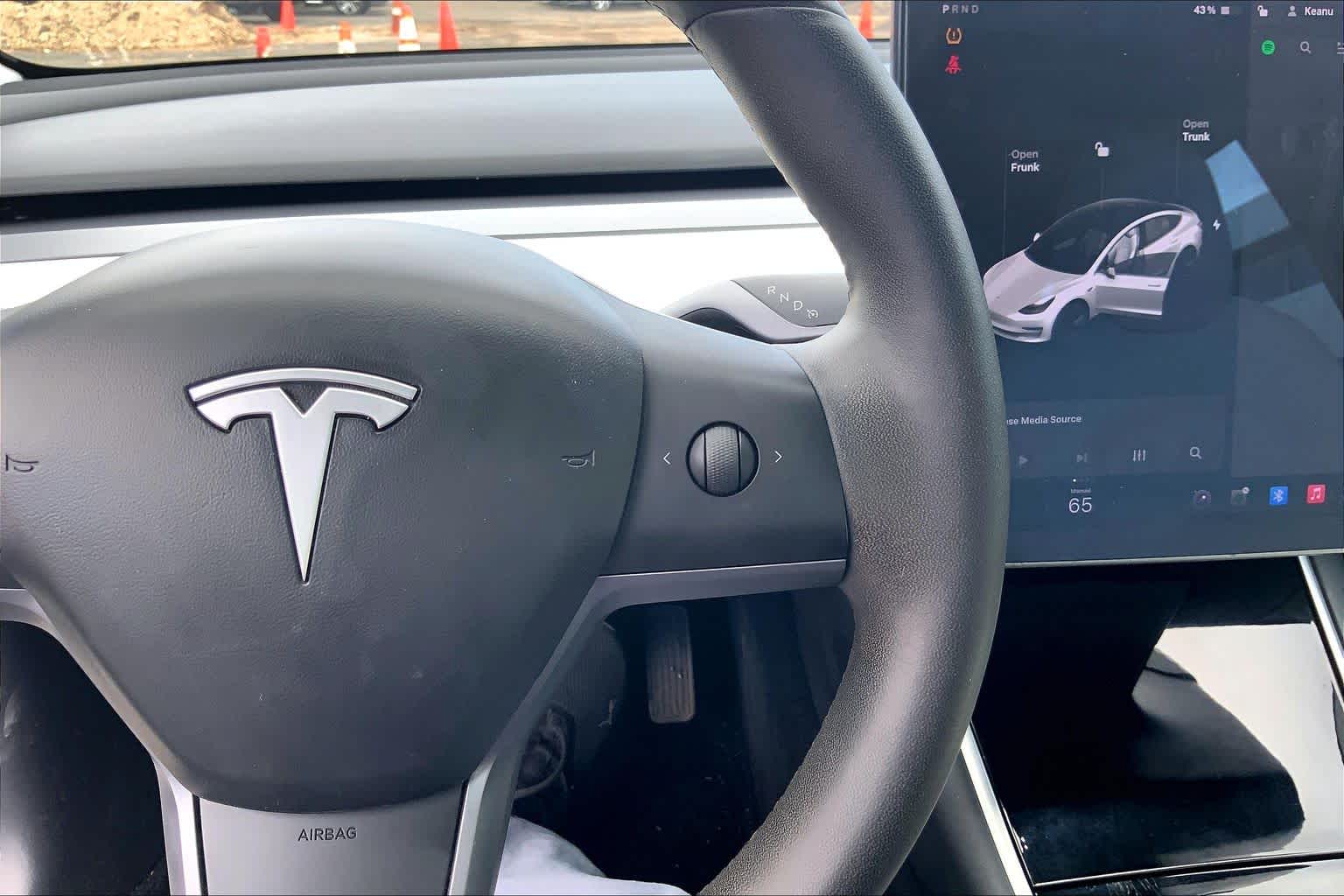 Thumbnail: 2020 Tesla Model 3 - 25