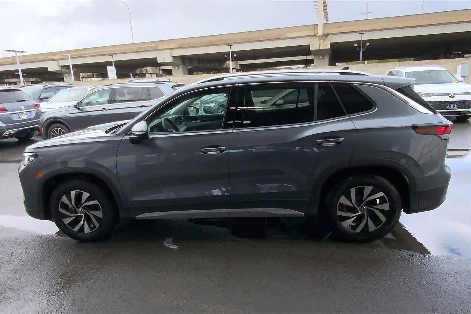 Thumbnail: 2026 Volkswagen Tiguan - 3