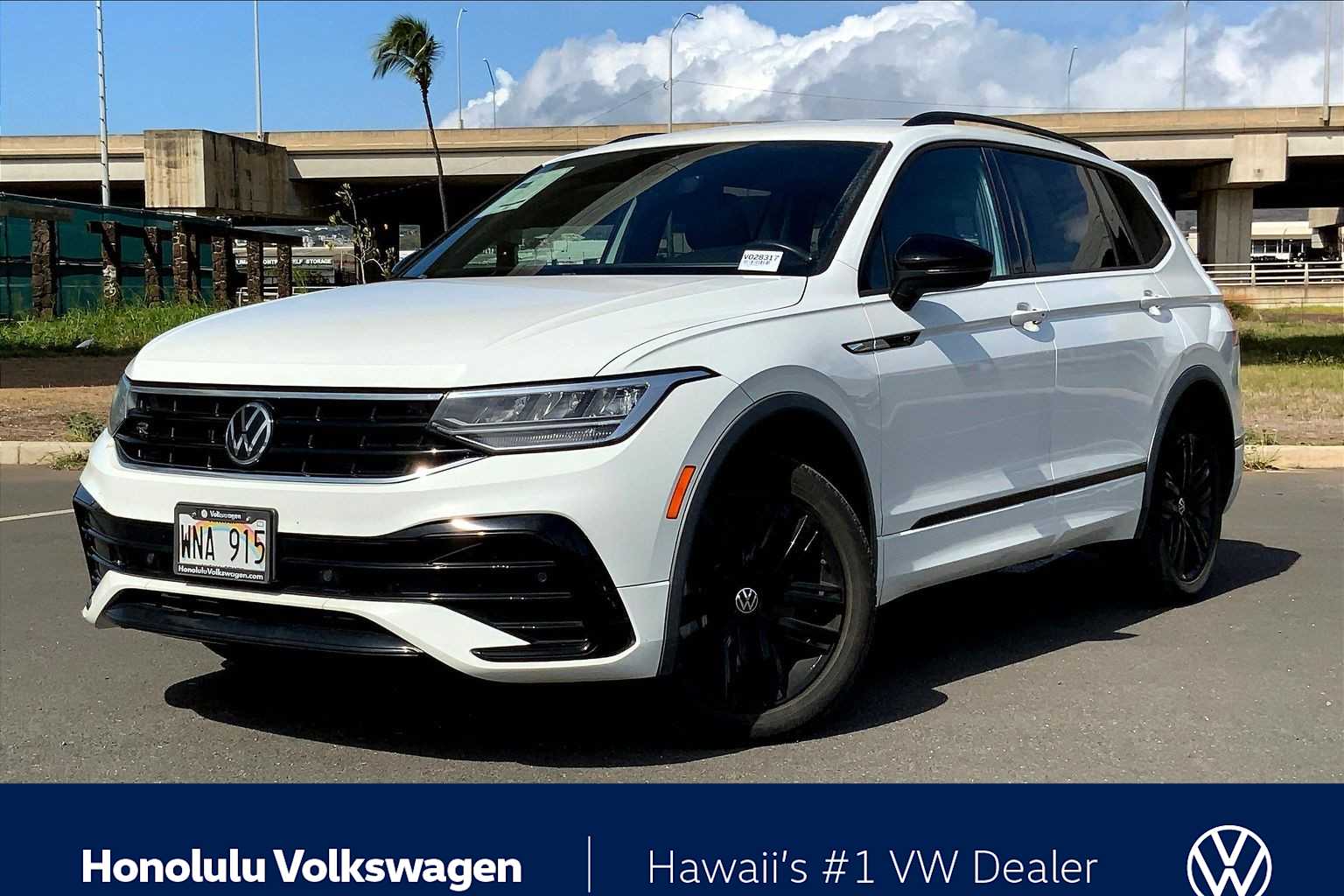 Thumbnail: 2022 Volkswagen Tiguan - 1
