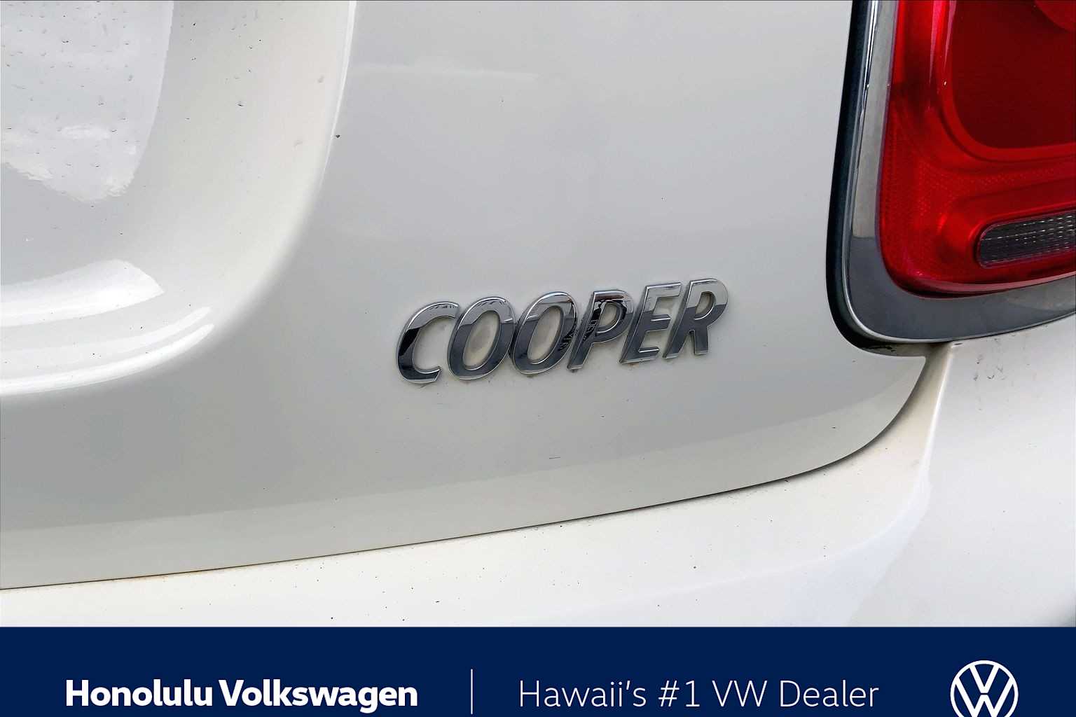 Thumbnail: 2017 MINI Cooper Hardtop - 7