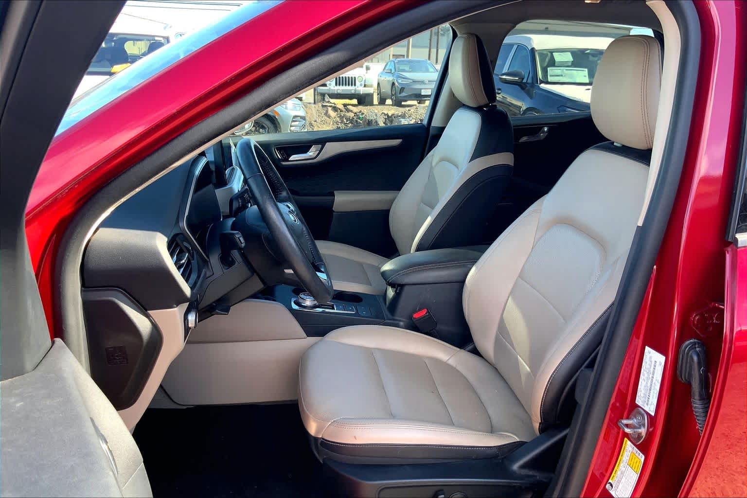 Thumbnail: 2020 Ford Escape - 11
