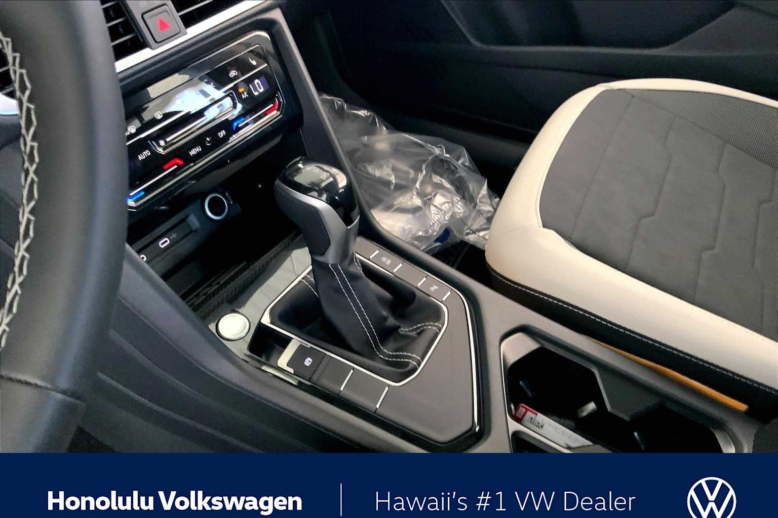 Thumbnail: 2026 Volkswagen Taos - 17