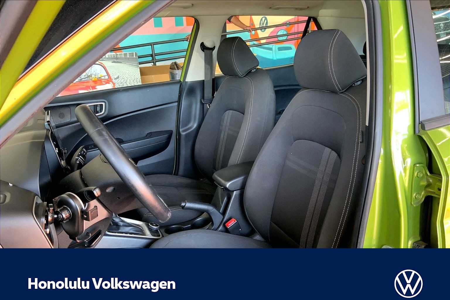 Thumbnail: 2022 Hyundai Venue - 10