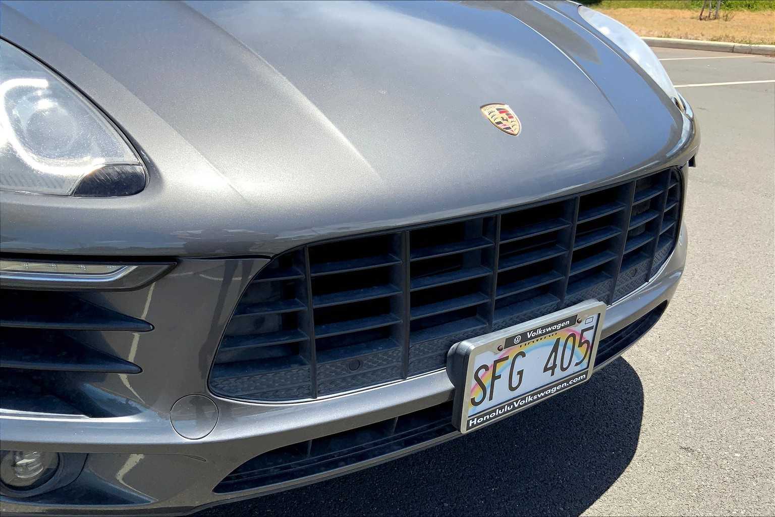 Thumbnail: 2015 Porsche Macan - 32