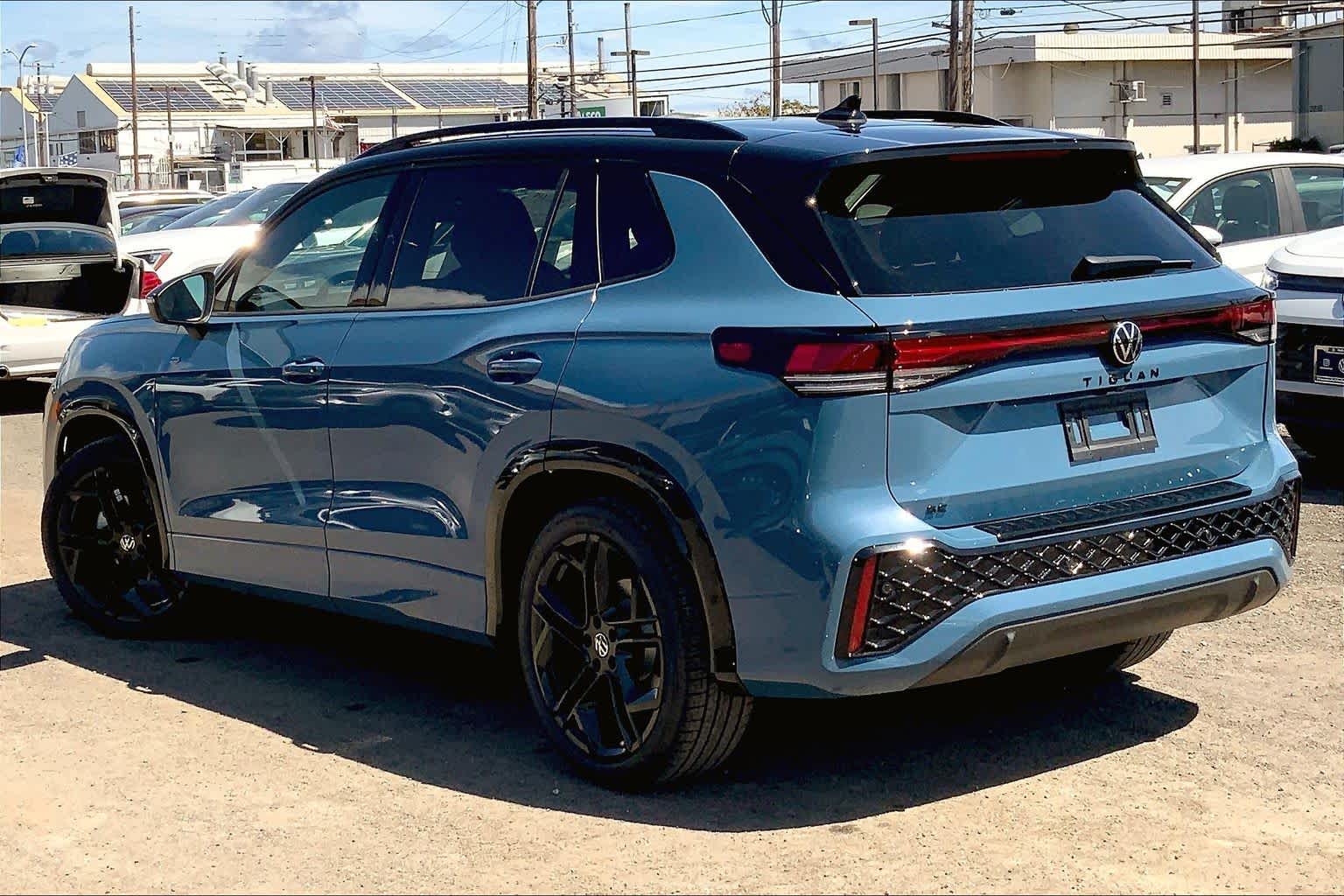 Thumbnail: 2026 Volkswagen Tiguan - 4