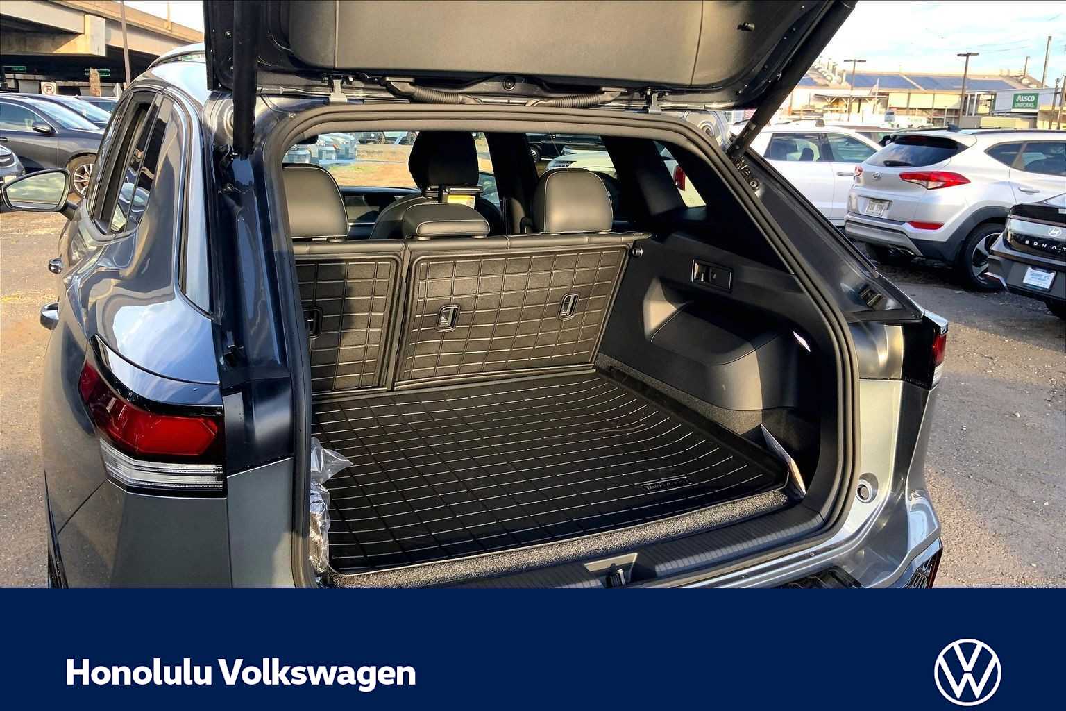 Thumbnail: 2026 Volkswagen Tiguan - 19