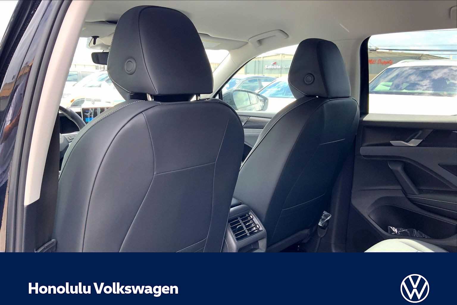 Thumbnail: 2026 Volkswagen Tiguan - 12