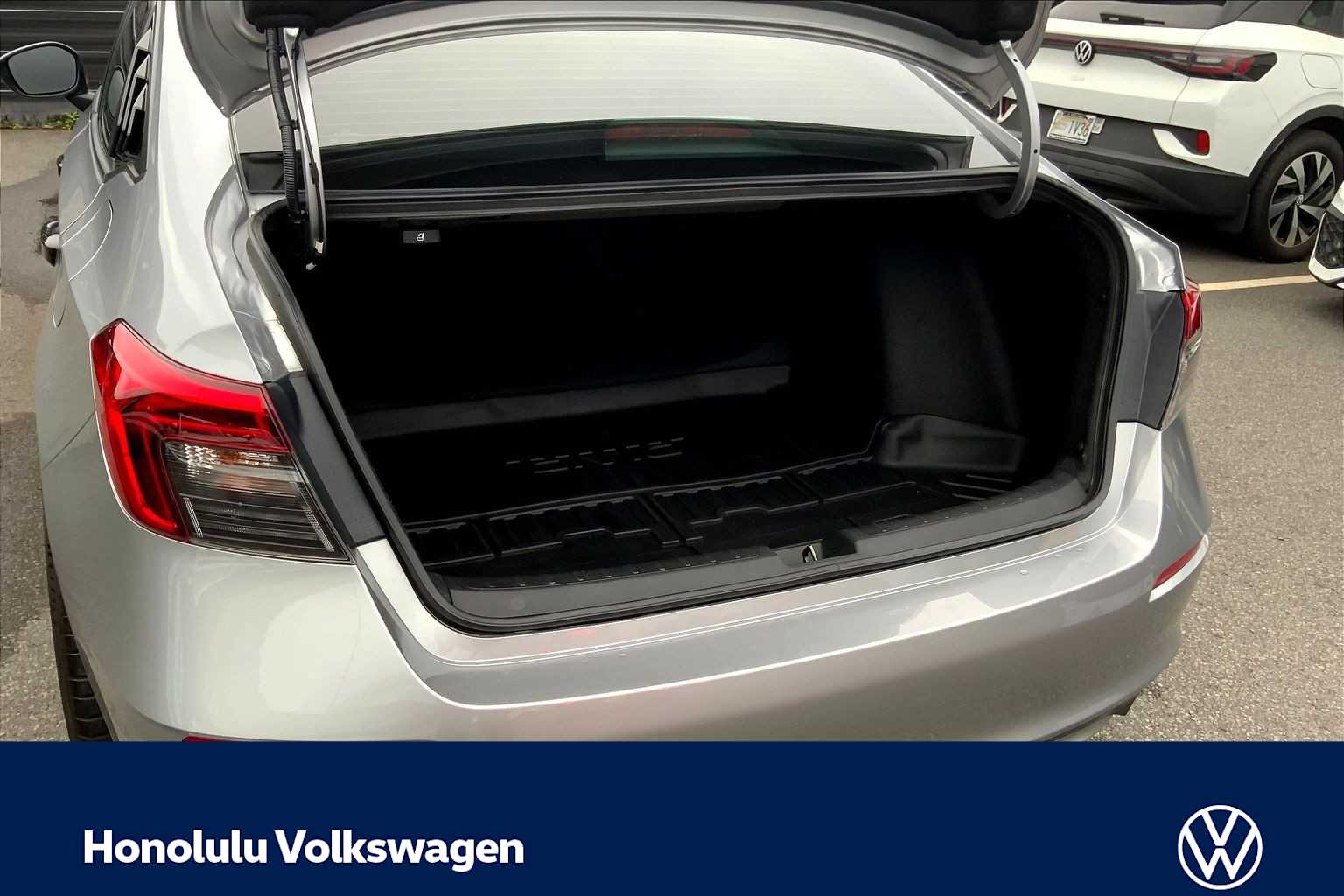 Thumbnail: 2024 Honda Civic - 18