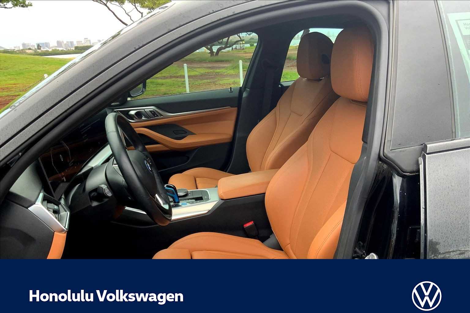 Thumbnail: 2023 BMW i4 - 10