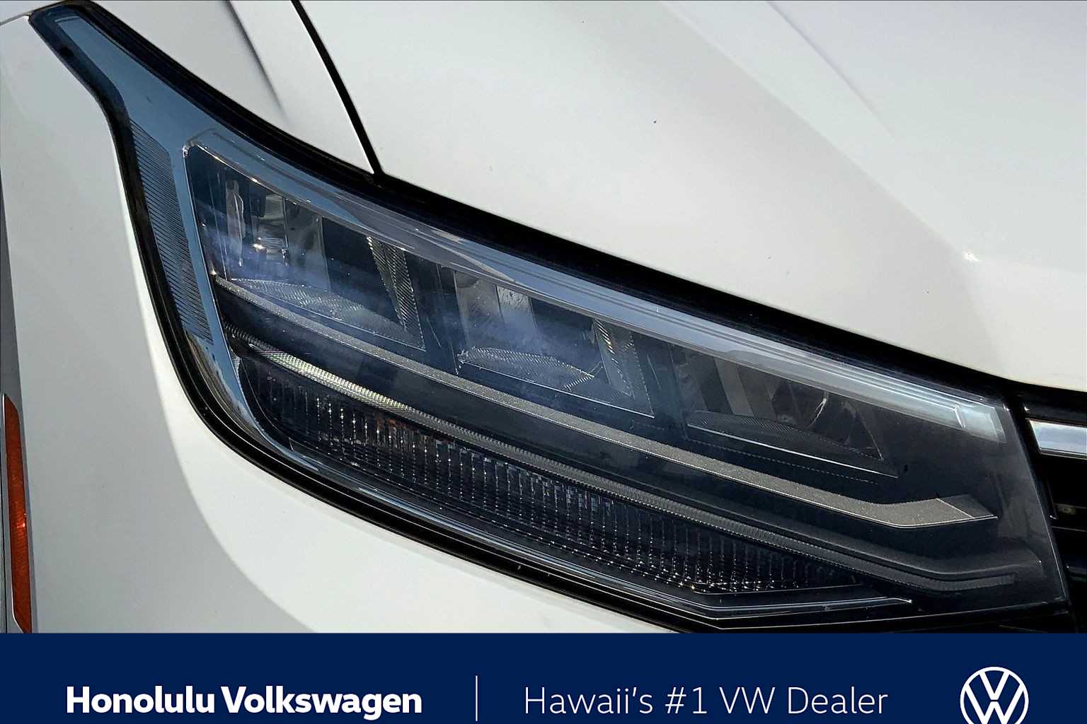 Thumbnail: 2022 Volkswagen Tiguan - 30