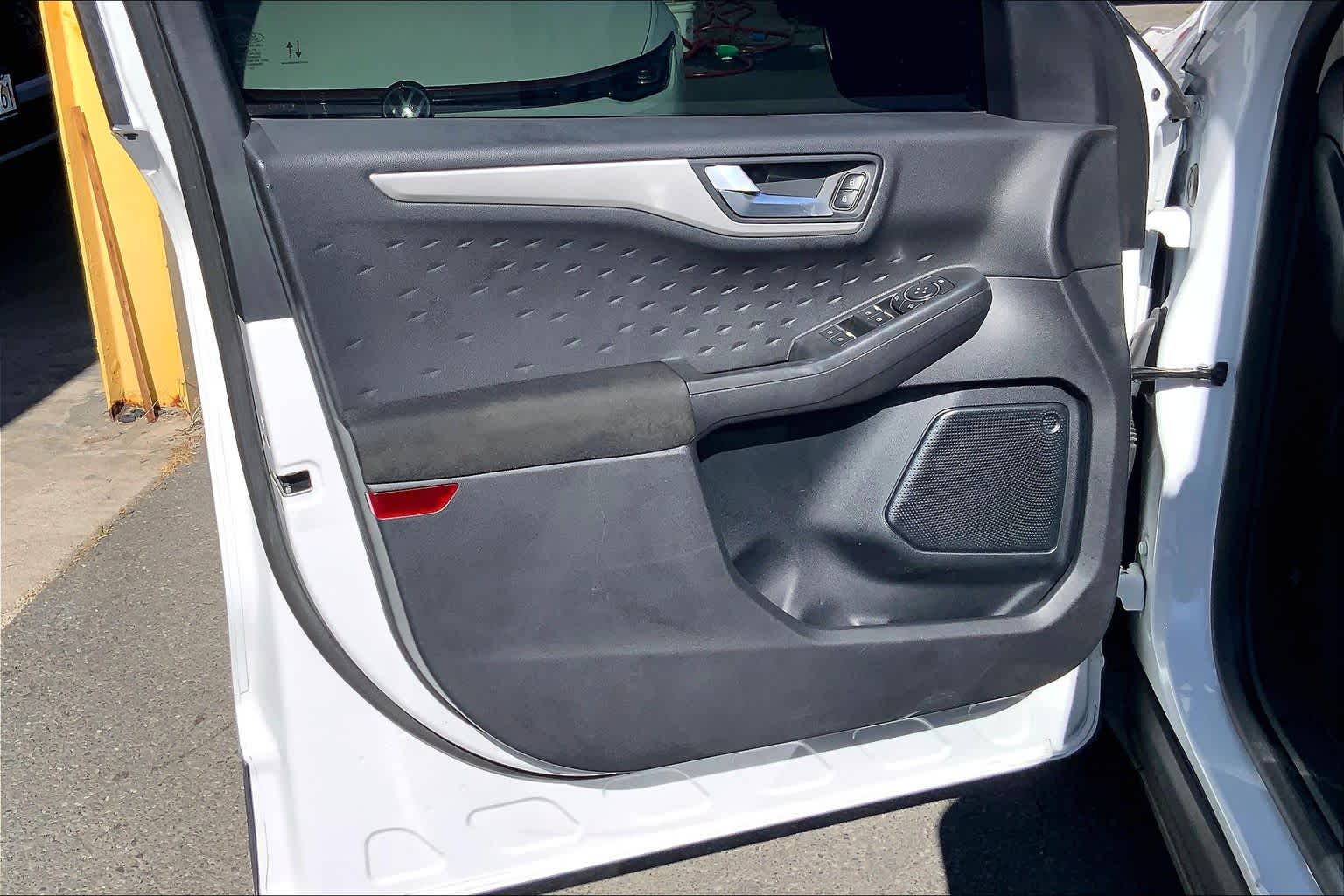 Thumbnail: 2020 Ford Escape - 27